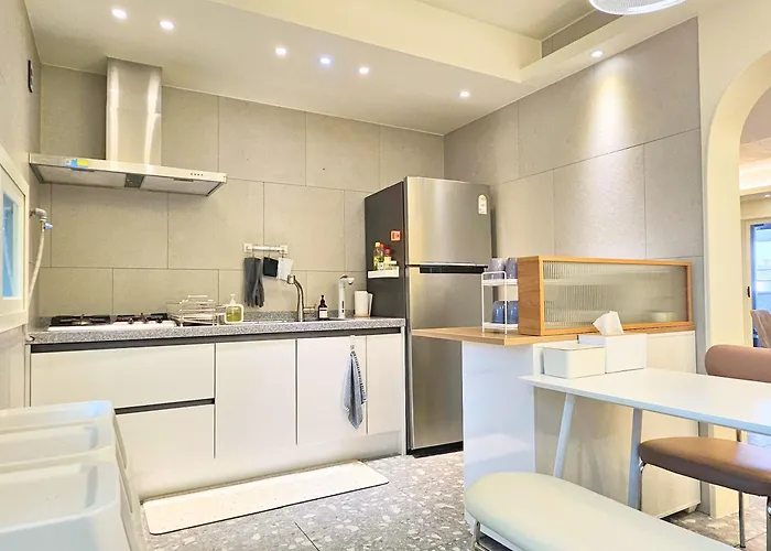 Ferienhaus 부산 도심 속에서 바베큐와 노천탕을 즐기는 서면 독채 팬션